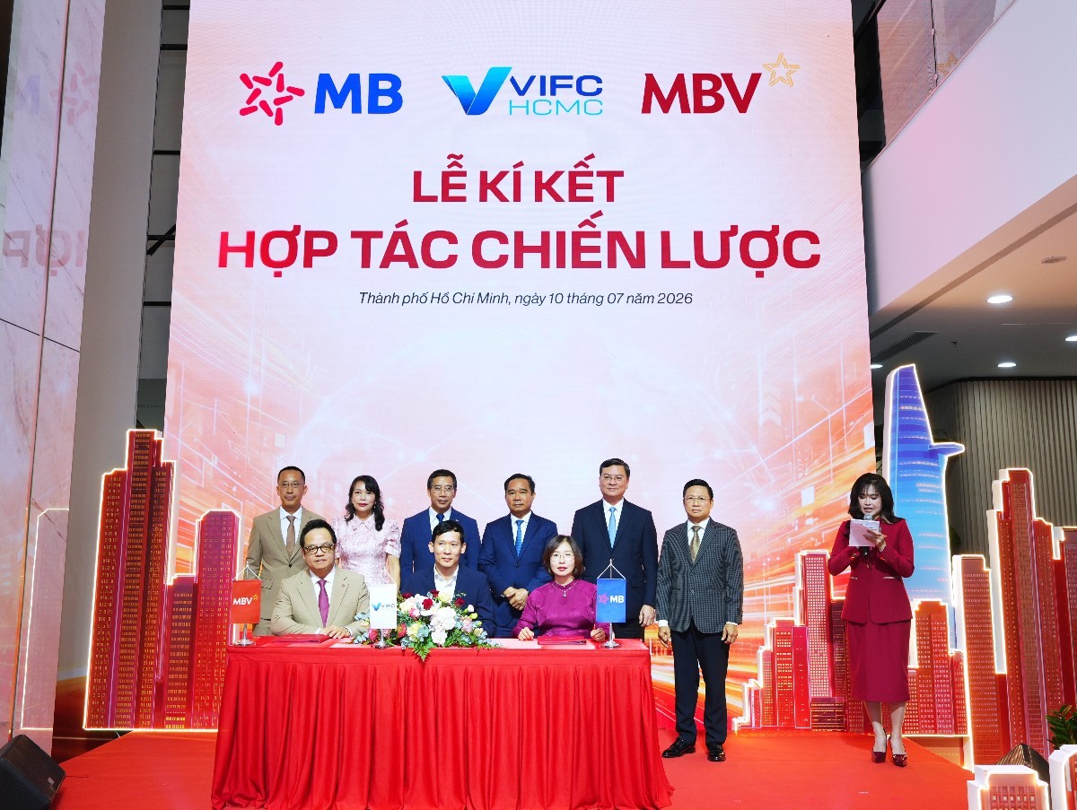 Lễ ký kết thỏa thuận hợp tác chiến lược giữa các bên VIFC – MB – MBV. (Ảnh: MBV)