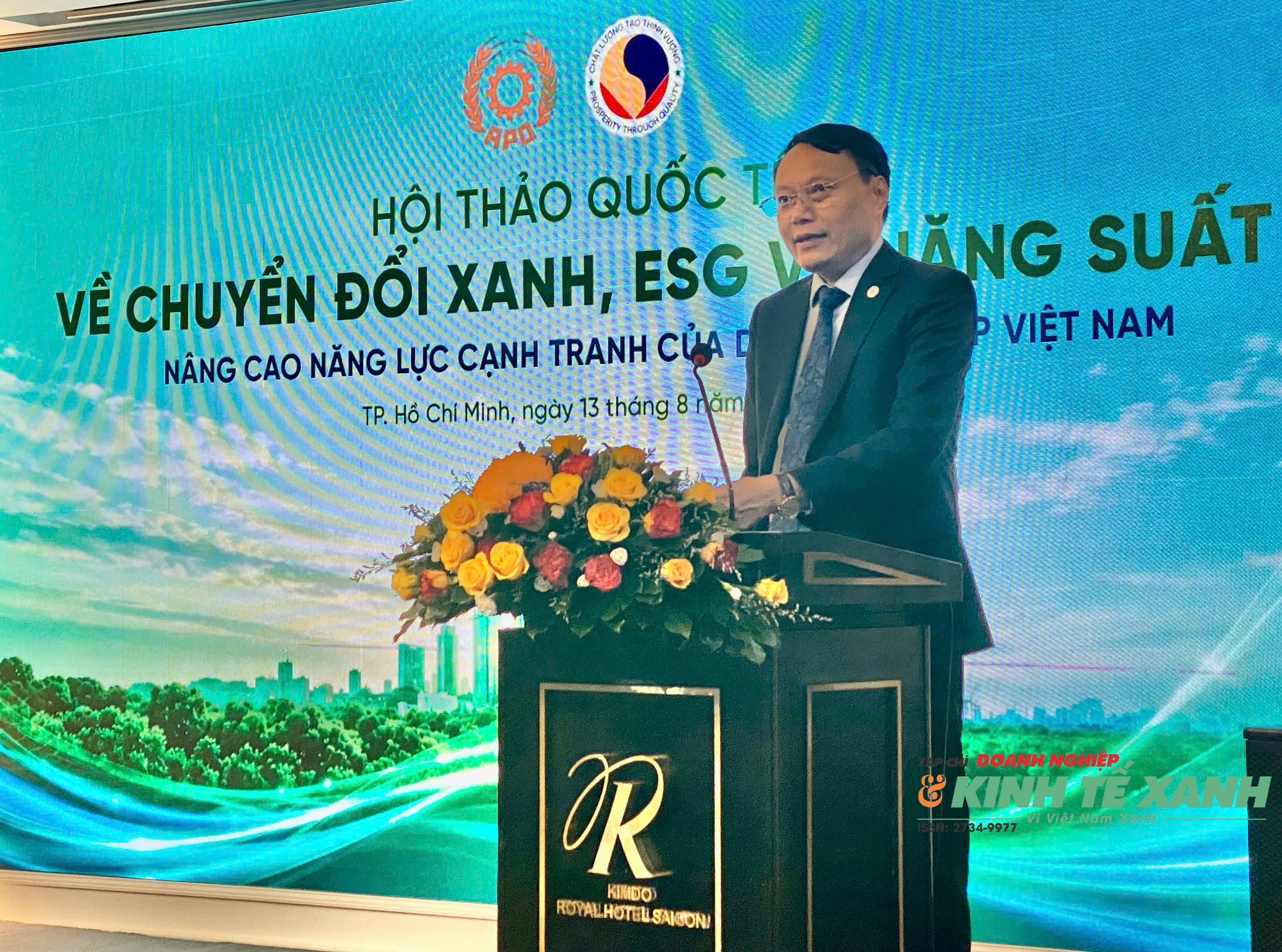 TS. Trần Hậu Ngọc, Phó Chủ tịch Ủy ban Tiêu chuẩn Đo lường Chất lượng Quốc gia, Giám đốc APO Việt Nam phát biểu tại  Hội thảo “Chuyển đổi xanh, ESG và năng suất - Nâng cao năng lực cạnh tranh của doanh nghiệp Việt Nam”. (Ảnh: Võ Nga)