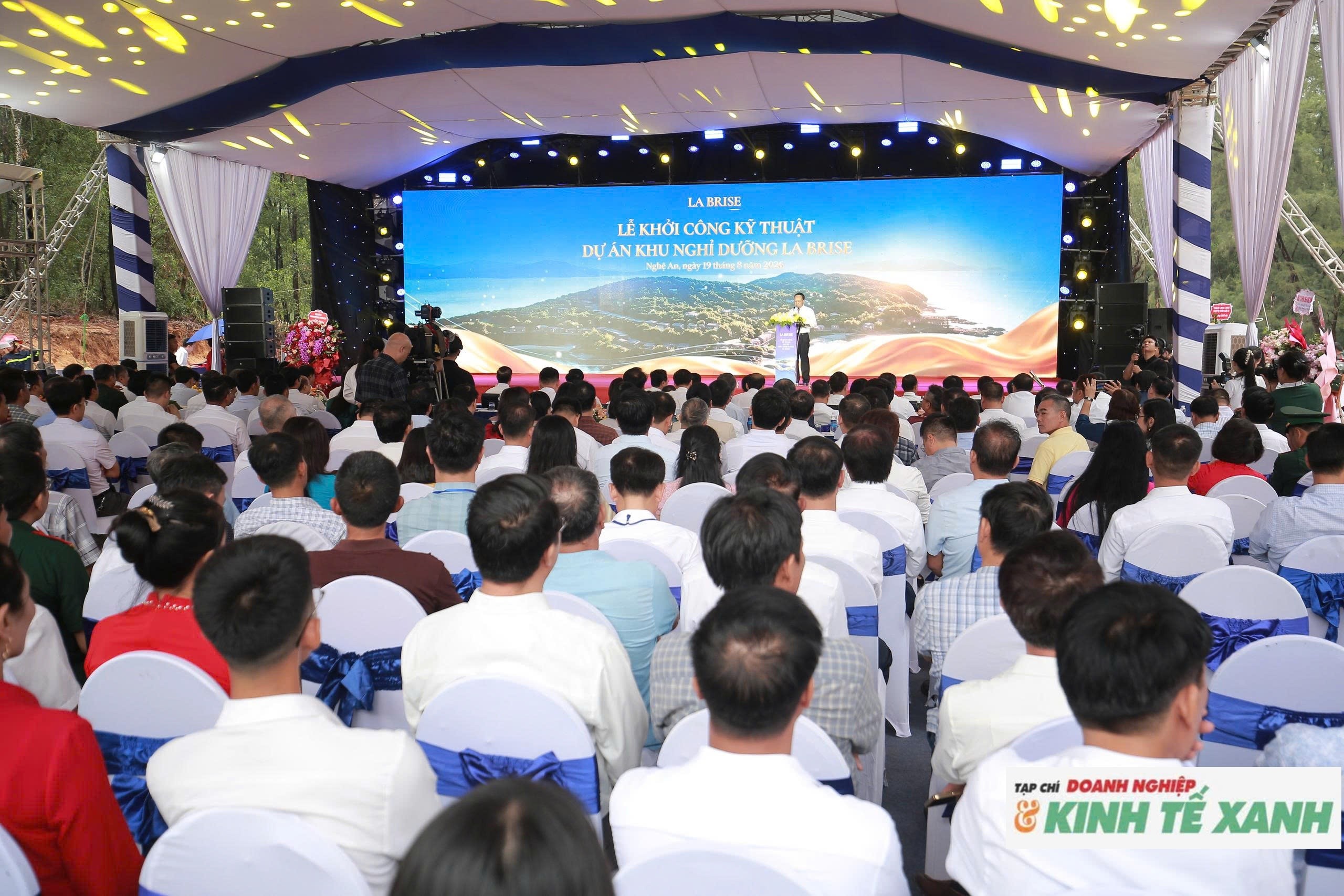 khu-nghi-duong-la-brise-1787141929.jpg
