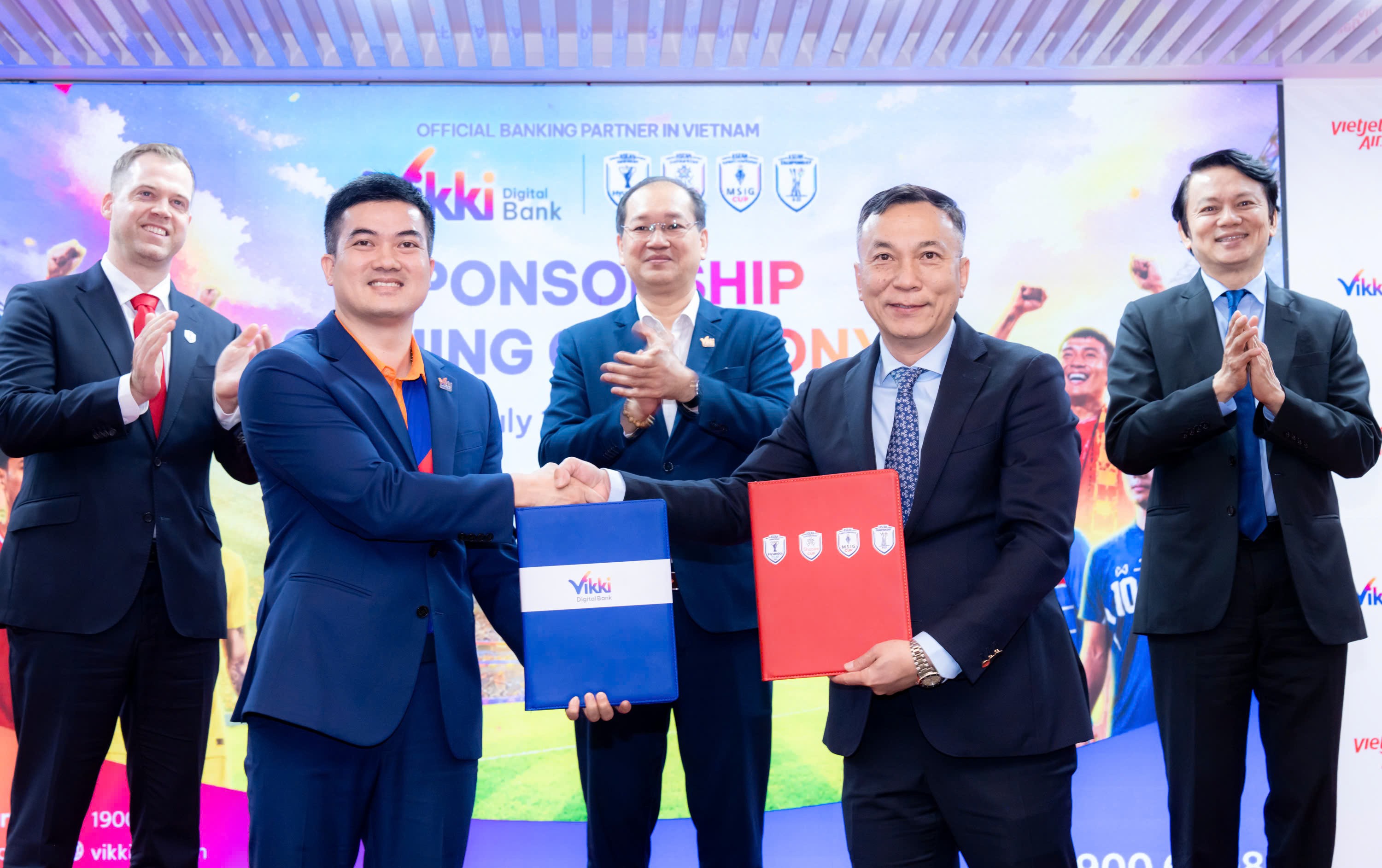 Vikki Digital Bank trở thành Ngân hàng chính thức tại Việt Nam của ASEAN United FC (AUFC)