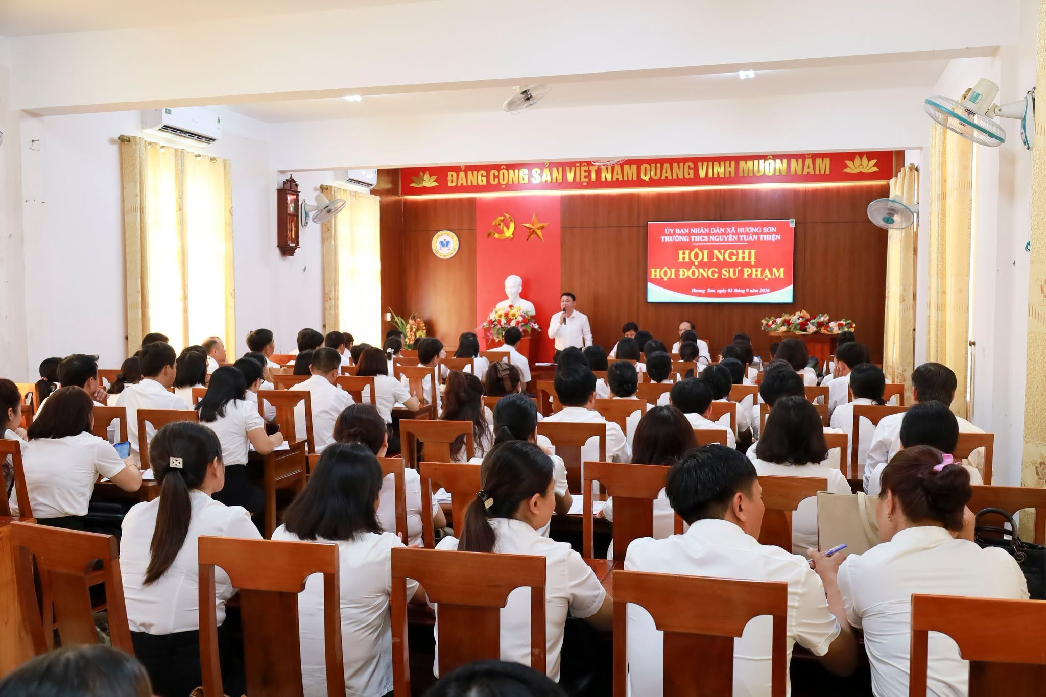 truong-hoc-1-1788438745.jpg