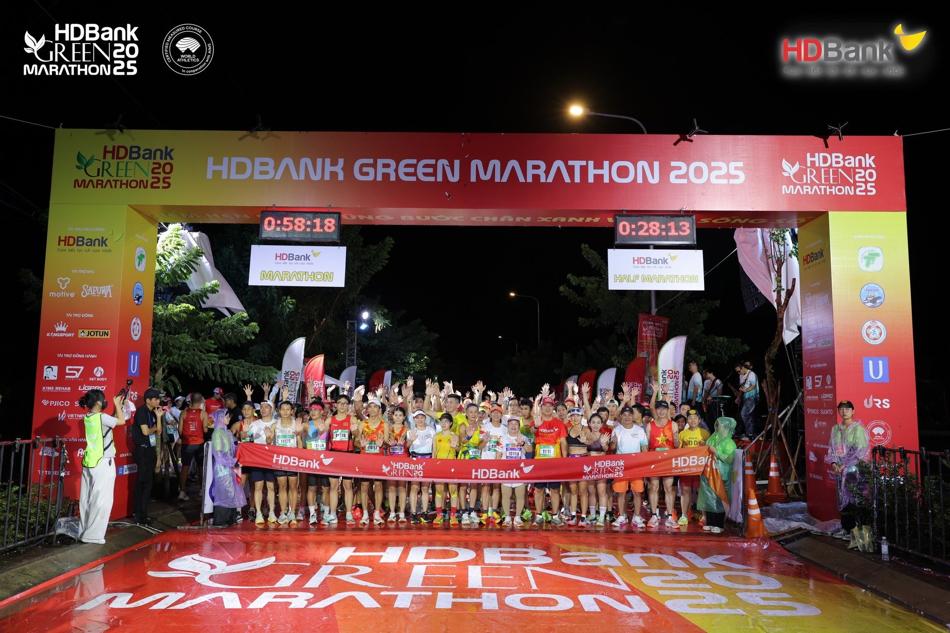 HDBank Green Marathon ngày càng trở thành điểm hẹn quen thuộc của đông đảo cộng đồng yêu chạy bộ.