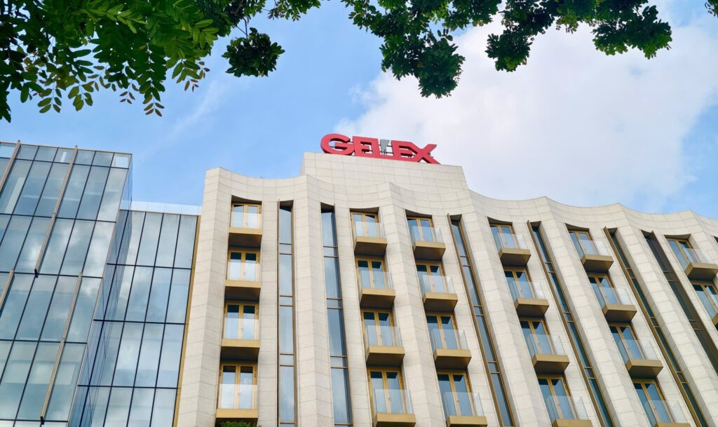 gex-1789393042.jpg
