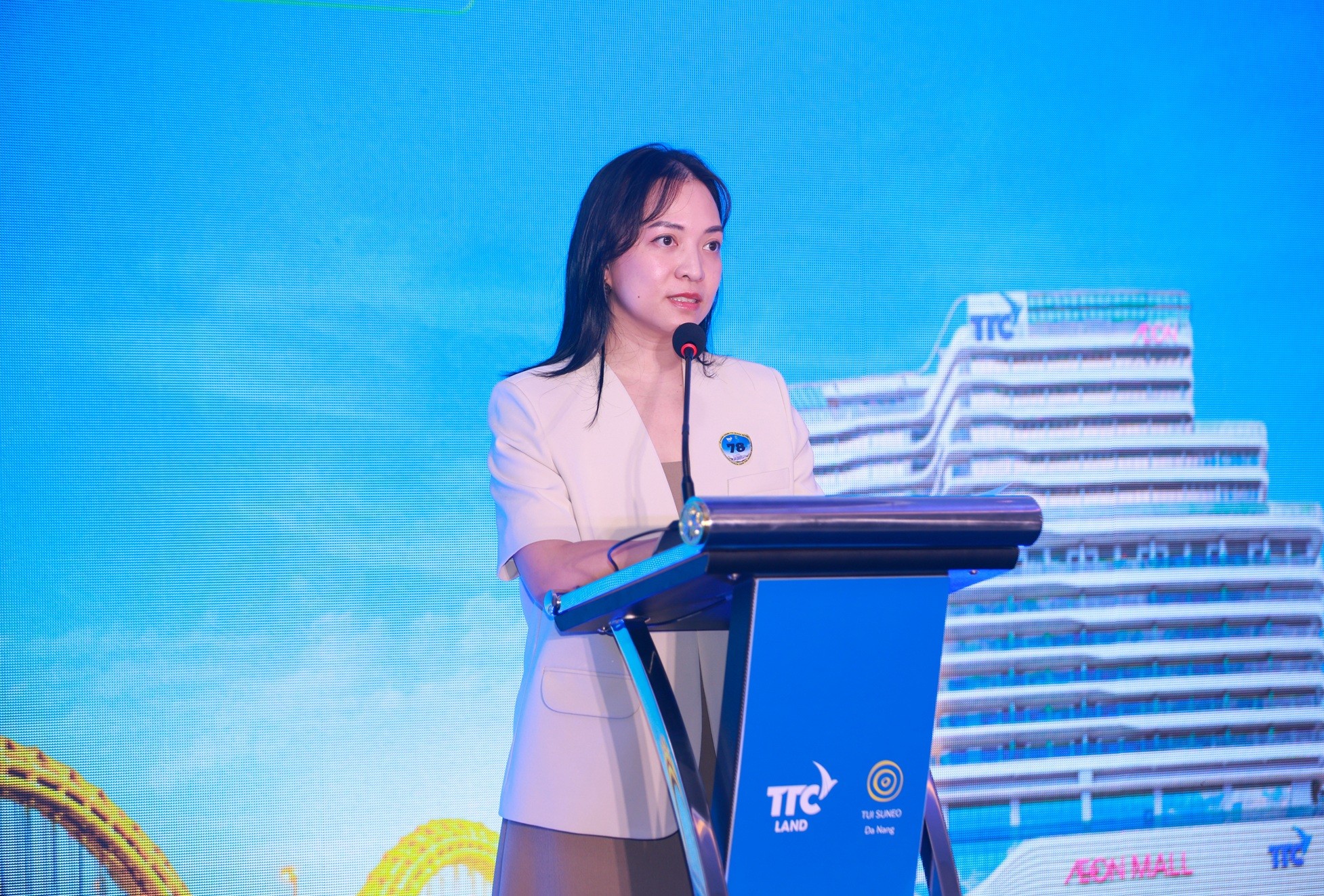 Bà Nguyễn Thị Hoài An - Phó Giám đốc Sở Văn hóa, Thể thao và Du lịch thành phố Đà Nẵng chia sẻ tại buổi lễ.