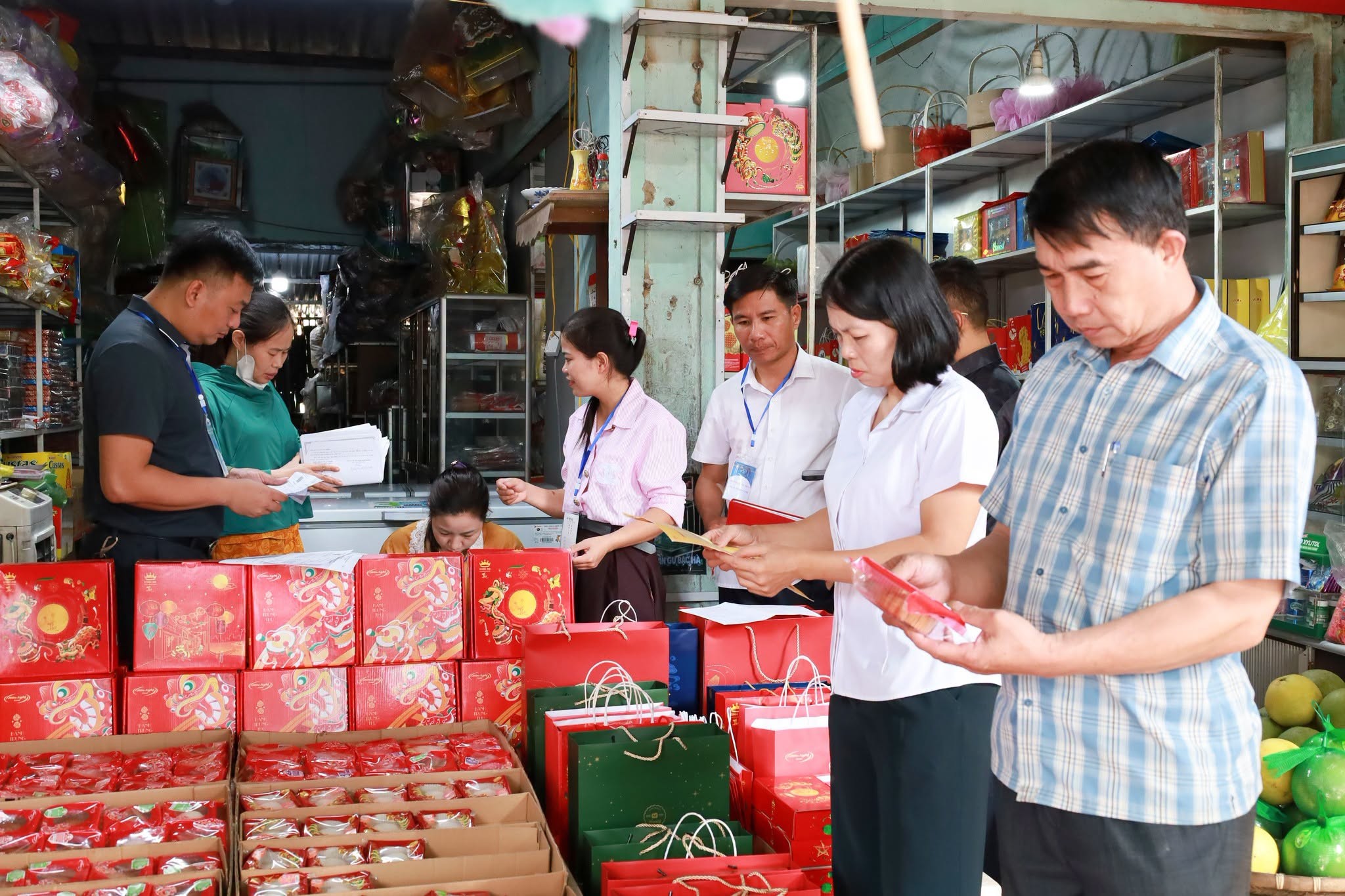 an-toan-thuc-pham-tet-trung-thu-1790049709.jpg