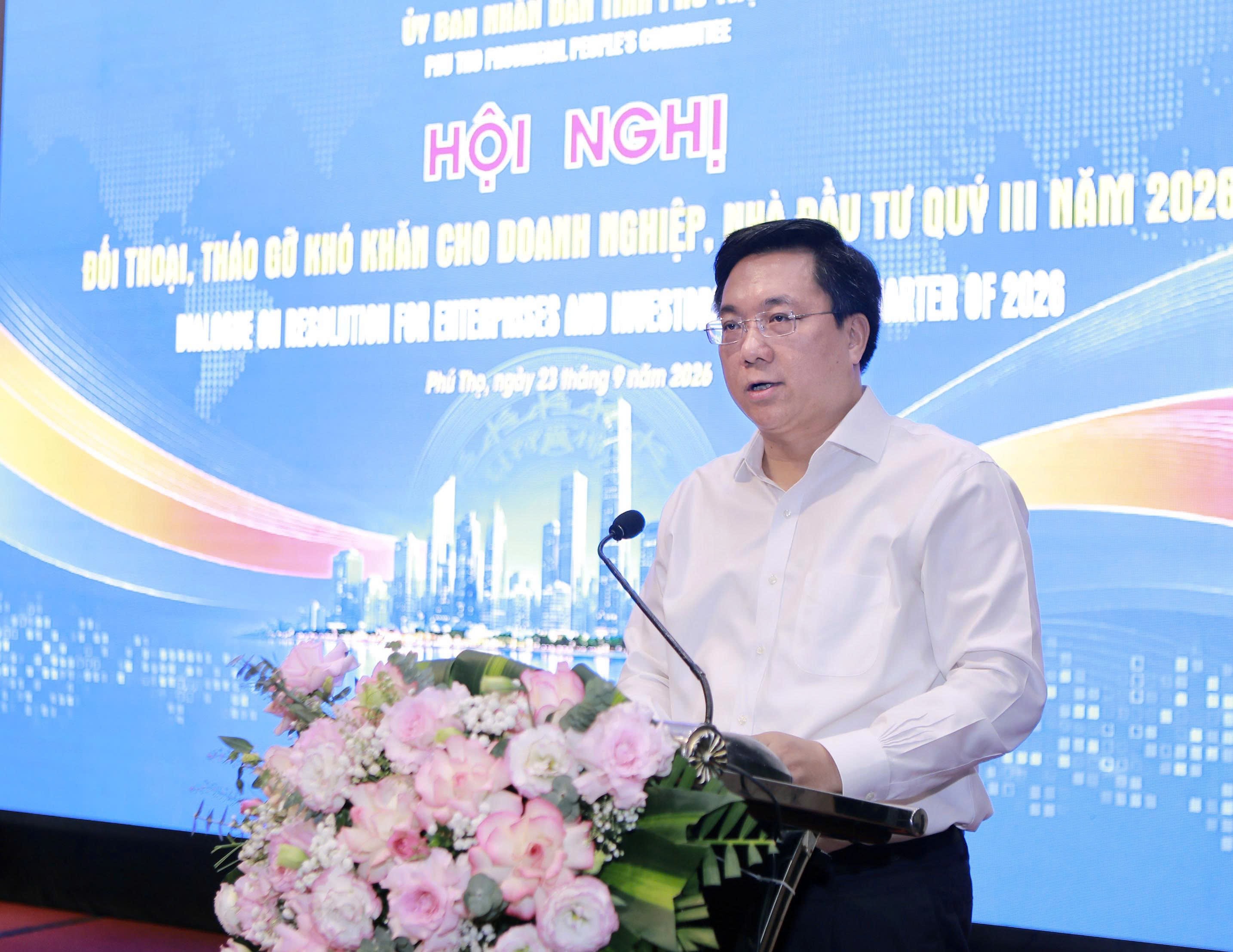 chu-tich-ubnd-tinh-tran-duy-dong-phat-bieu-tai-hoi-nghi-1790167982.jpg