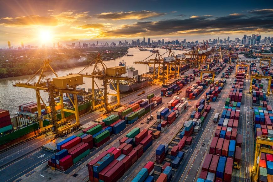 Xuất nhập khẩu tăng 29,6% tính đến giữa tháng 9 năm 2026 so với cùng kỳ. (Ảnh minh hoạ)