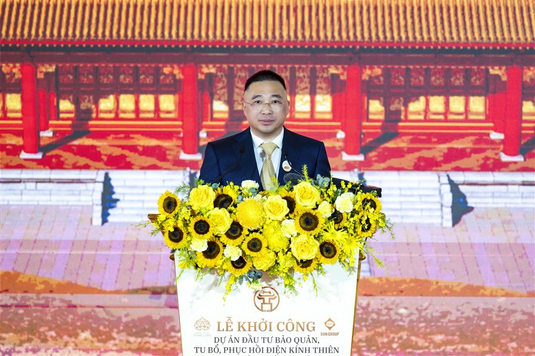 ong-tran-minh-son-thanh-vien-hoi-dong-sang-lap-pho-chu-tich-thuong-truc-hoi-dong-quan-tri-tap-doan-sun-group-chia-se-tai-le-khoi-cong-1-1790669402.jpg