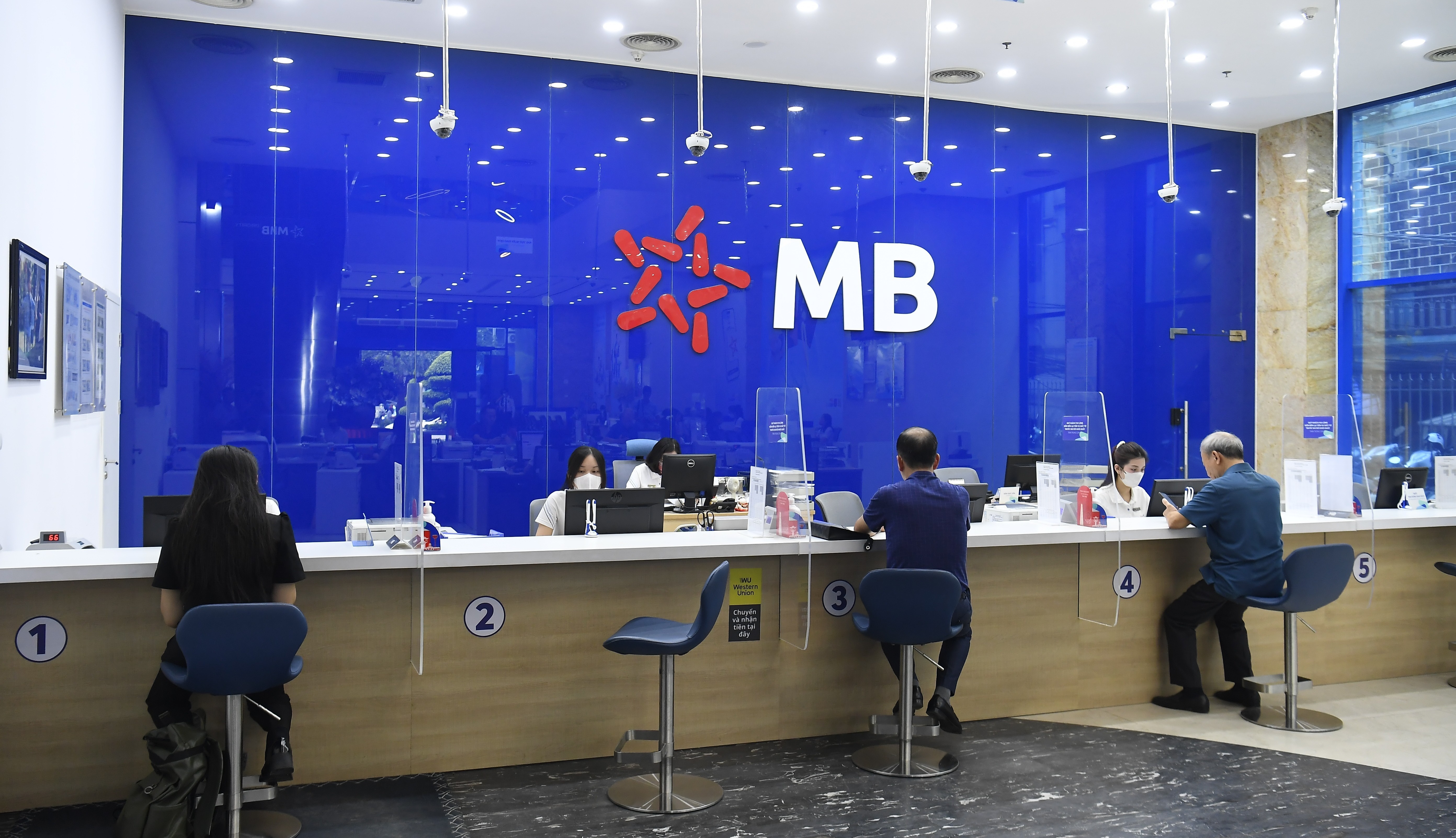 mbb1-1791190132.jpg