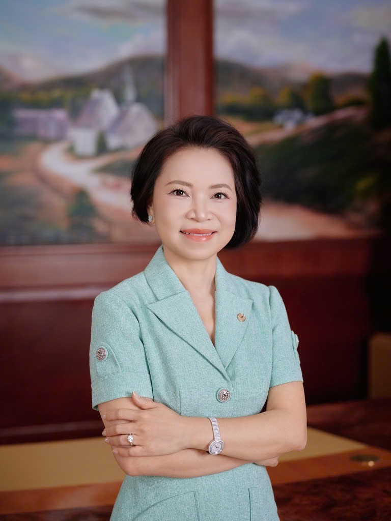 ba-pham-thu-huong-pho-chu-tich-tap-doan-vingroup-1791903301.jpg