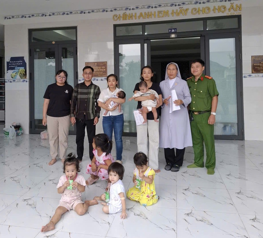 Công an TP. Hồ Chí Minh: chung tay bảo vệ 11 trẻ em bị ảnh hưởng bởi ma túy - Ảnh 1
