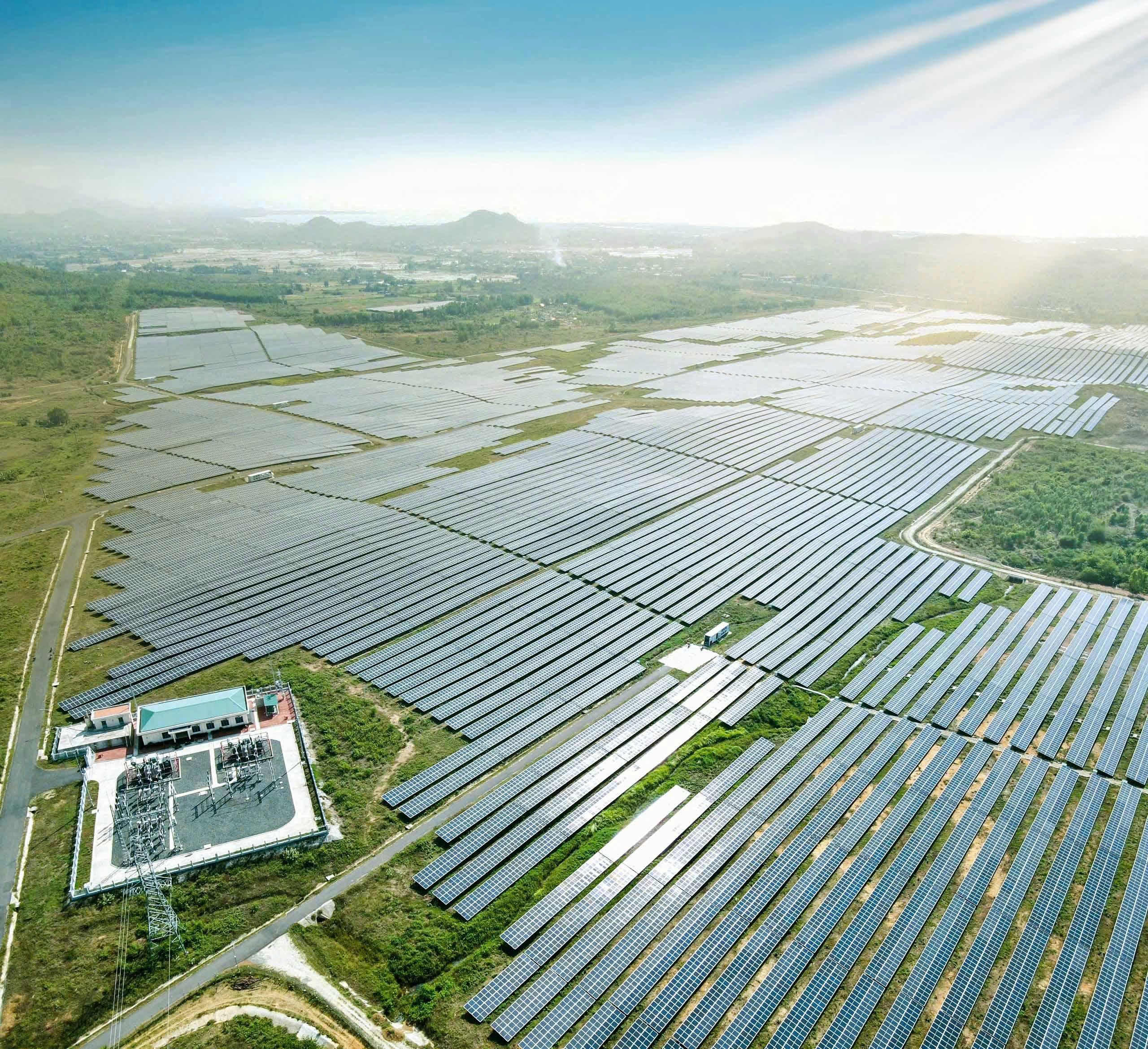 Nhà máy điện KN Vạn Ninh, là một trong 3 nhà máy điện KN Holdings đầu tư và phát triển tại Khánh Hòa.