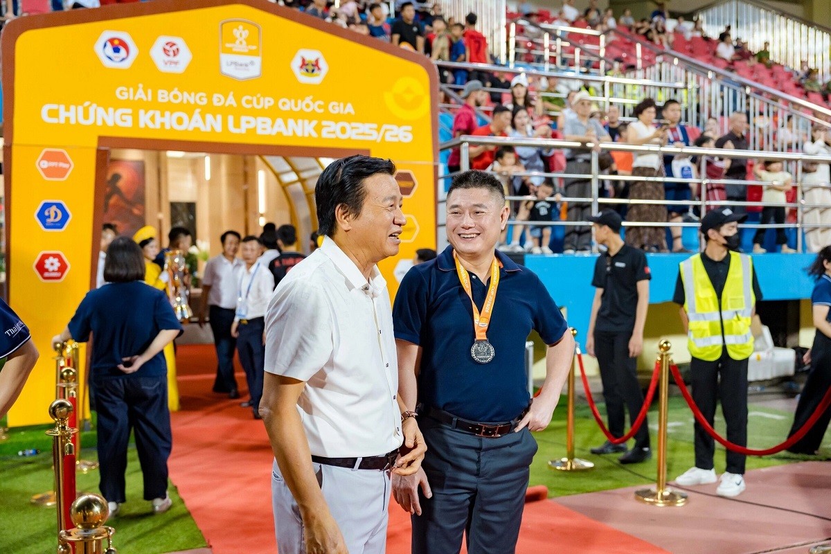 bau-thuy-tranh-cu-chu-tich-vff-tu-lpbank-ninh-binh-den-tham-vong-moi-1-1792722631.jpg
