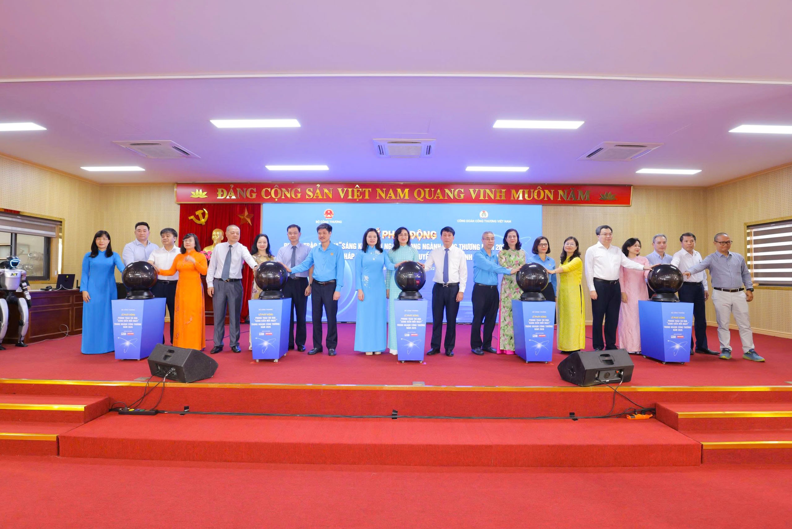 ban-sao-cua-lephatdong-11-1793080776.jpg