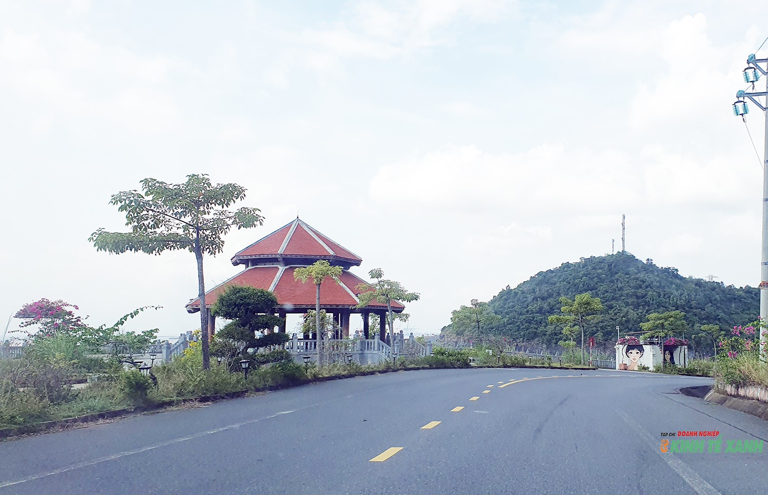 duong-cat-ba1-1793284160.jpg