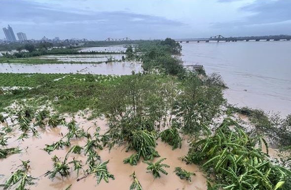 Chủ tịch Hà Nội ra công điện hoả tốc về ứng phó lũ lớn trên các sông