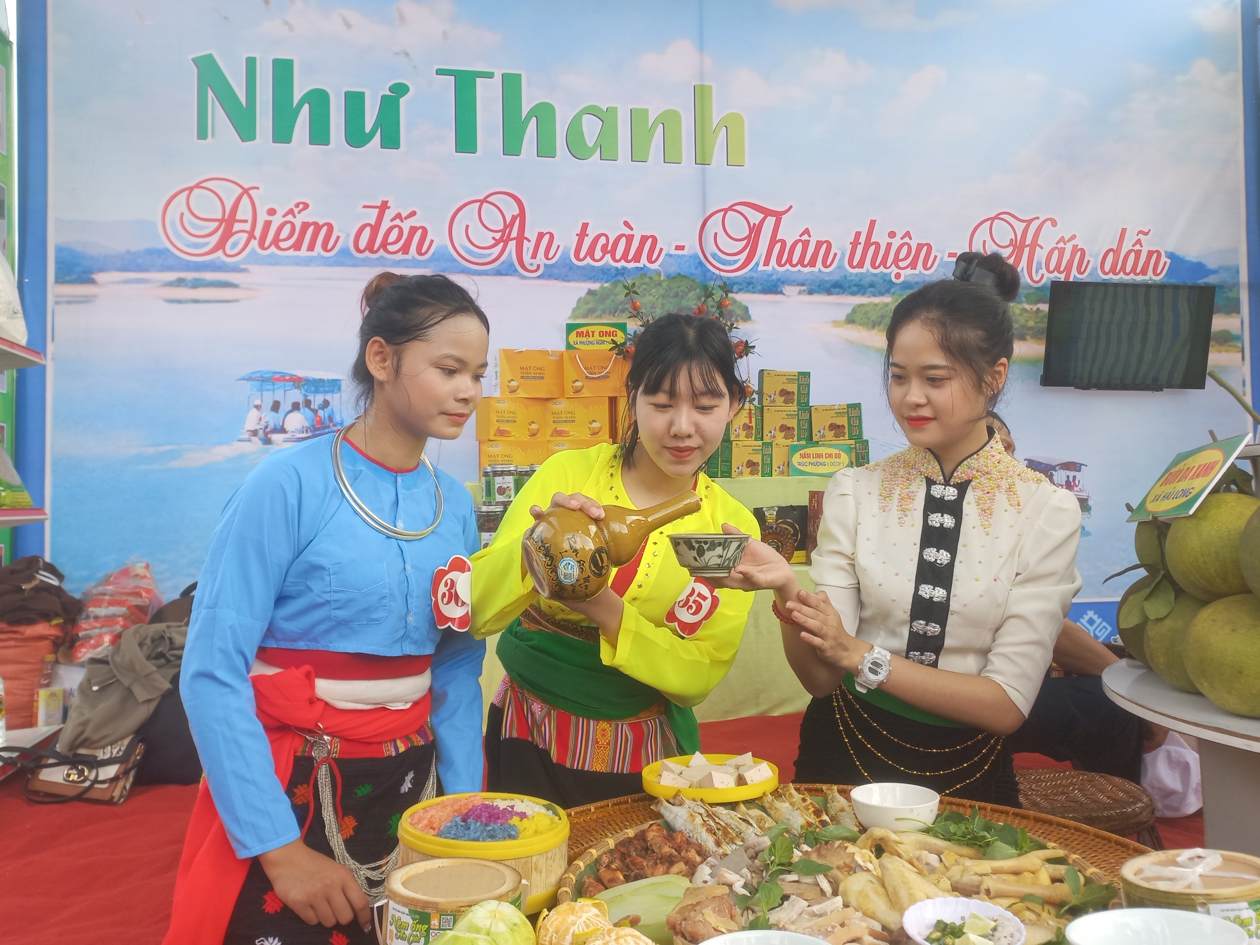 Nông sản miền núi xứ Thanh tụ hội tại phiên chợ vùng cao 2023