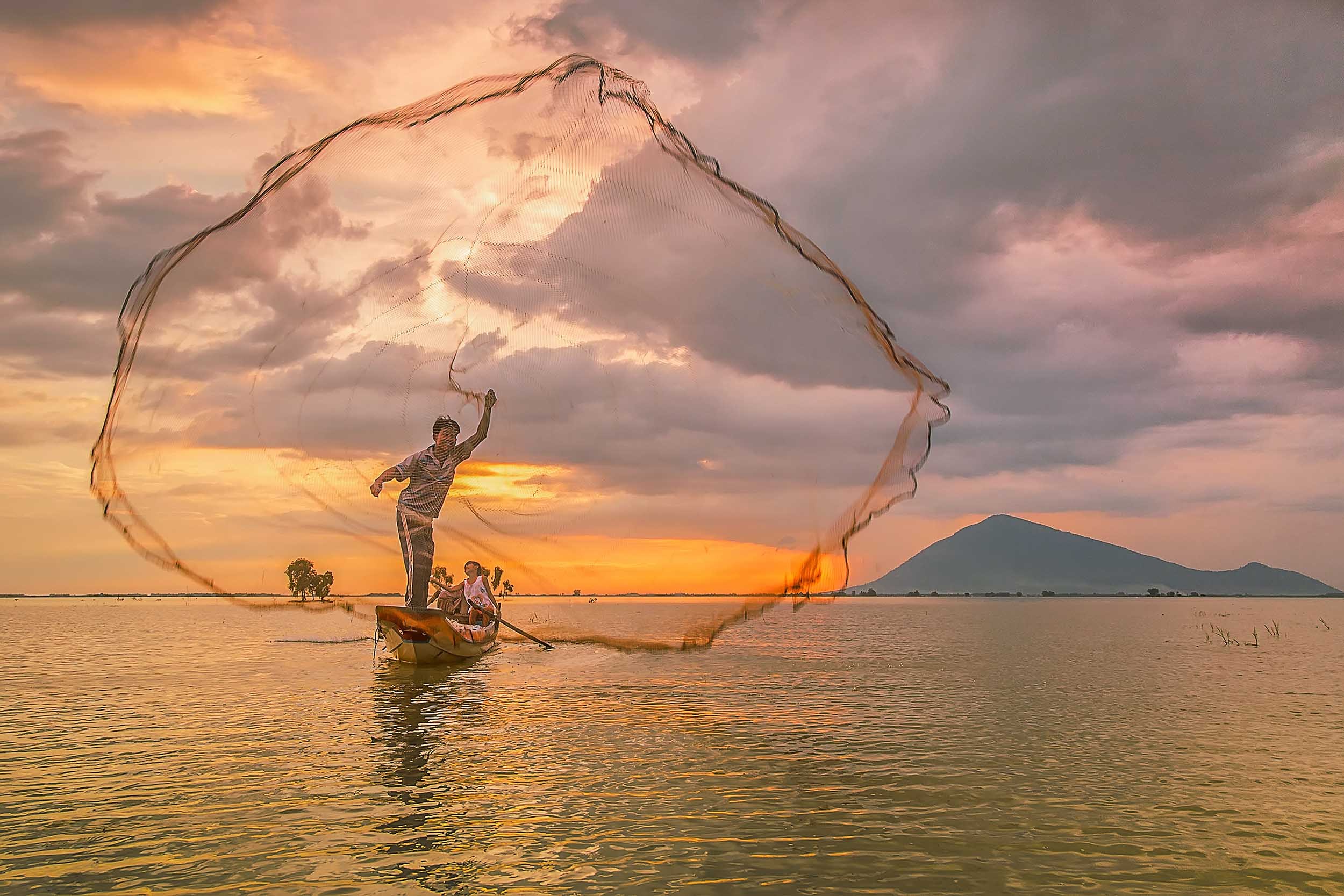 Khơi dây tiềm năng, lợi thế của Tây Ninh - Bài 1: Lênh đênh trên công trình vĩ đại hồ Dầu Tiếng