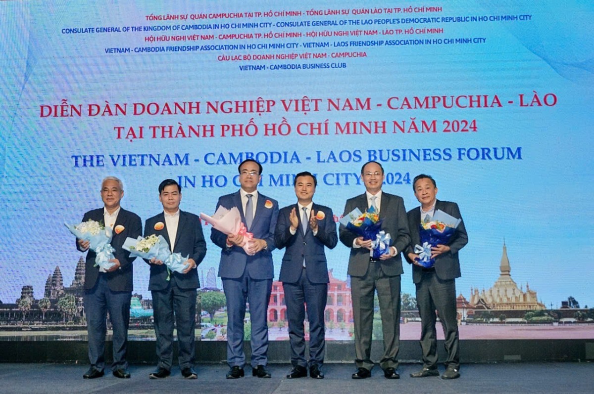 Diễn đàn Doanh nghiệp Việt Nam - Campuchia - Lào: Nối vòng tay hữu nghị, chung tay cùng phát triển