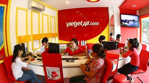 Vietjet: Công ty mẹ lỗ gần 800 tỷ đồng, khoản nợ 10.000 tỷ đồng trái phiếu không đảm bảo