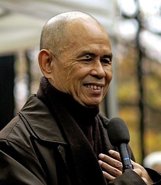 330px-thich-nhat-hanh-12-cropped-1642912077.jpg