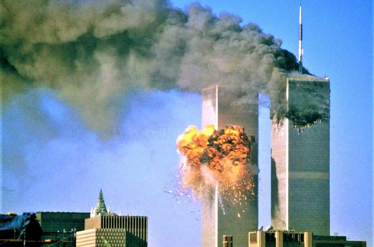 1-photos-of-the-terrorist-attacks-september-11-2001-piximusnet-1662771101.jpg