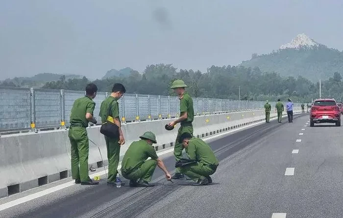 Giám định hóa chất trên cao tốc Nghi Sơn - Diễn Châu