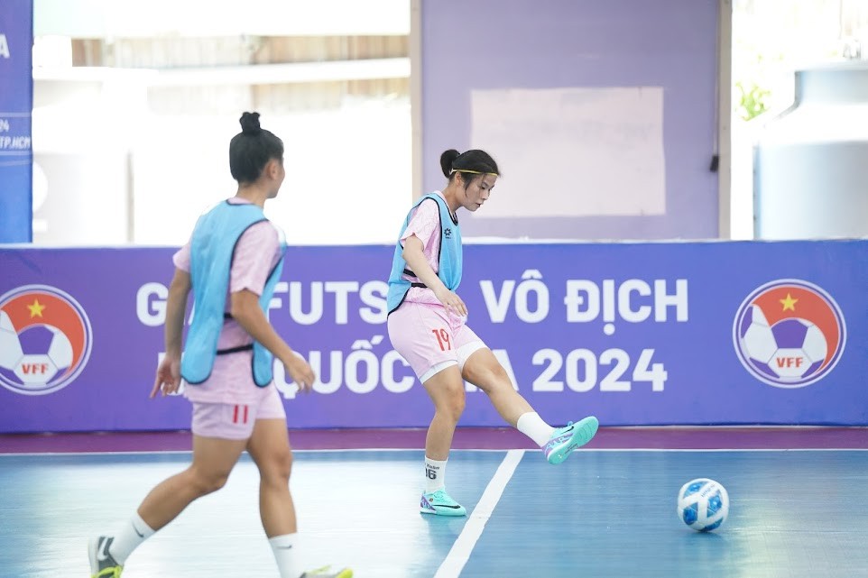 Đội tuyển futsal nữ Việt Nam hội quân tập luyện, chuẩn bị tham dự giải giao hữu quốc tế tại Thái Lan