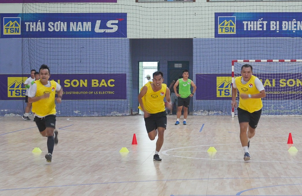 44 trọng tài Futsal vượt qua bài kiểm tra thể lực trong đợt tập huấn trước mùa giải