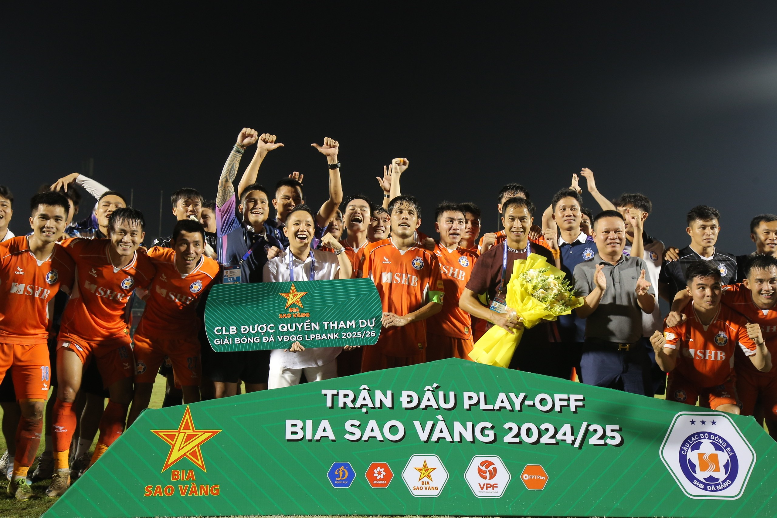 Chiến thắng trận play-off mùa giải, SHB Đà Nẵng trụ hạng thành công