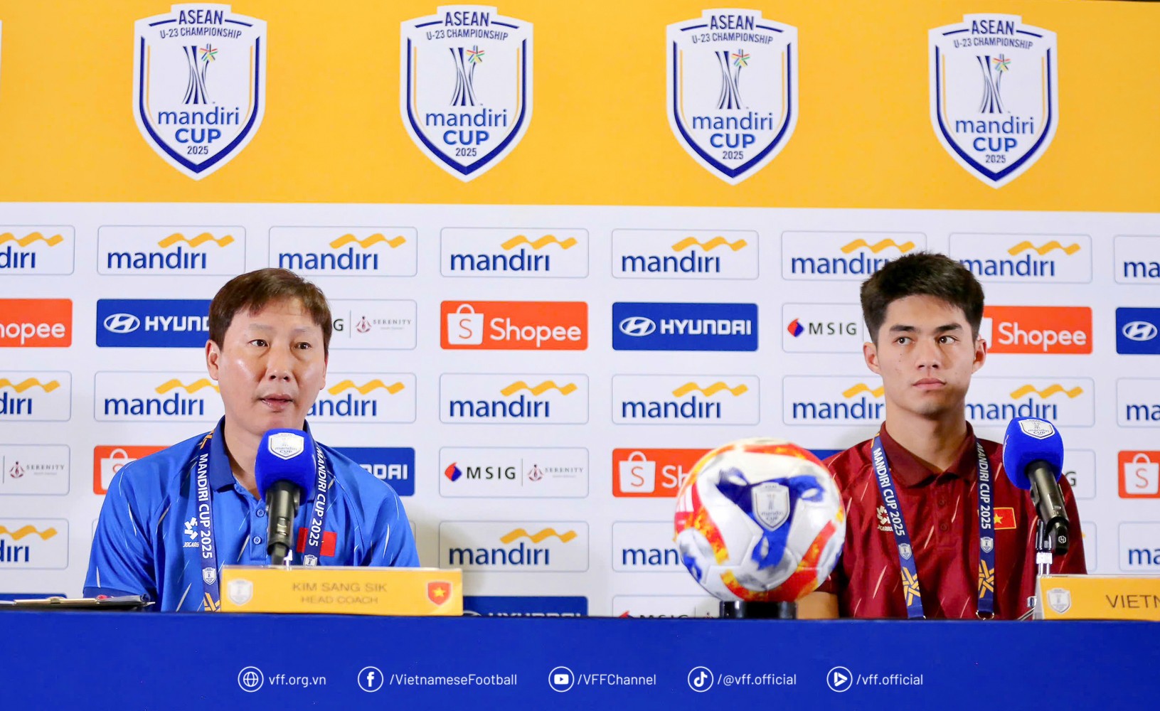 Họp báo trước trận bán kết giải vô địch U23 Đông Nam Á - Mandiri Cup 2025 giữa U23 Việt Nam và U23 Philippines