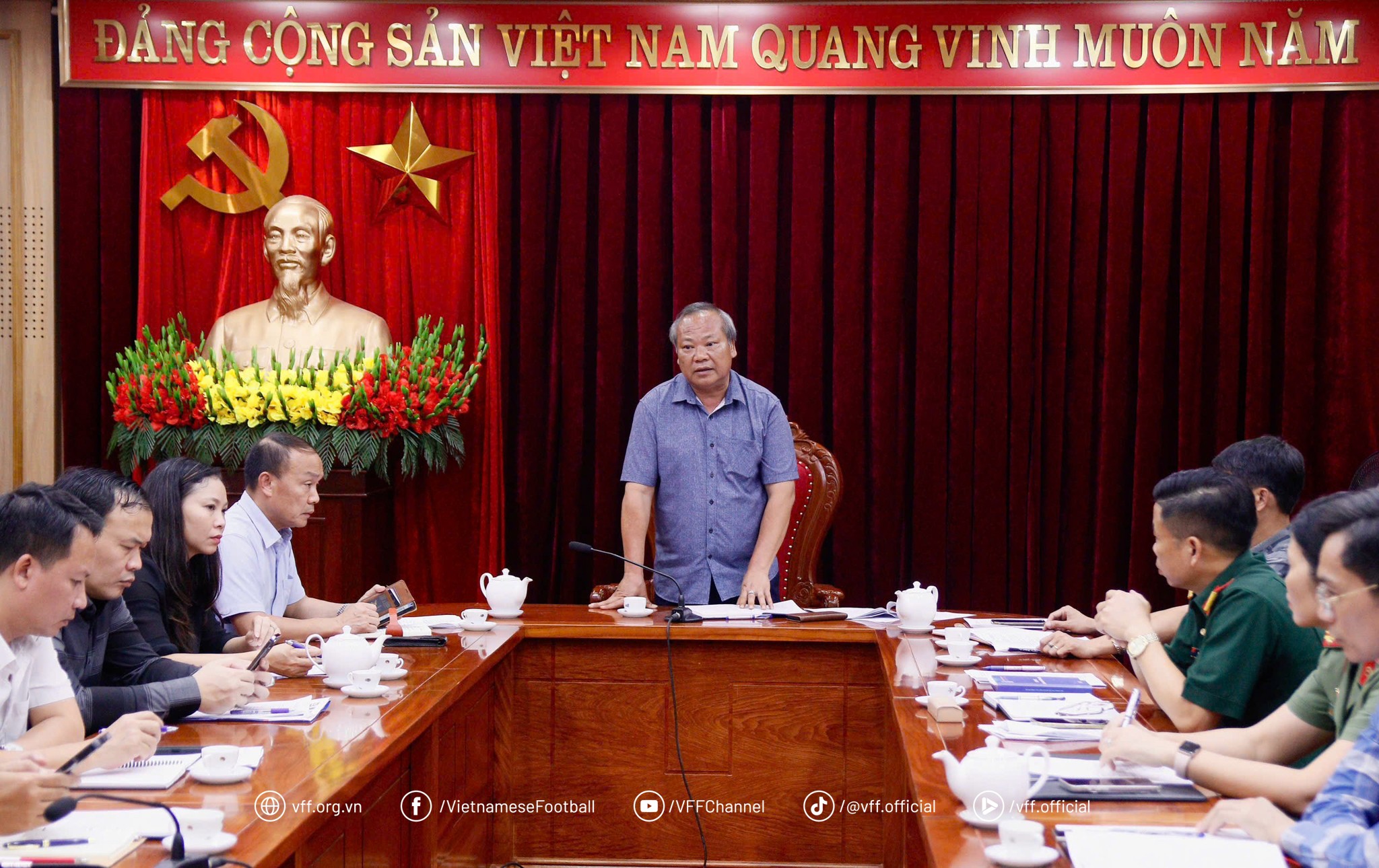 Phó Giám đốc Sở VHTTDL tỉnh Phú Thọ Đào Tiến Cường, Trưởng Ban tổ chức địa phương phát biểu tại cuộc họp