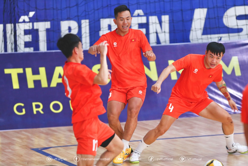 Đội tuyển futsal Việt Nam tích cực luyện tập, chuẩn bị tập huấn tại Kuwait