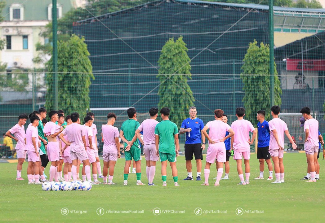 Đội tuyển U17 Việt Nam chính thức hội quân, luyện tập chuẩn bị cho Vòng loại châu Á