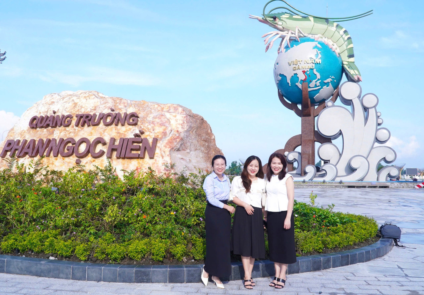 Con tôm khổng lồ 22 tỷ đồng ở Cà Mau một biểu tượng ngành kinh tế chủ lực – điểm nhấn mới giữa lòng đô thị