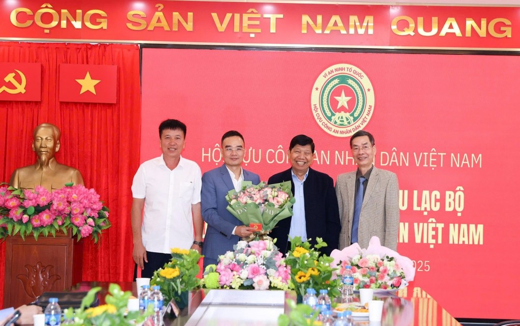 CLB Doanh nghiệp Cựu CAND Việt Nam: Kết nạp hội viên mới, lan tỏa giá trị người chiến sĩ trên mặt trận kinh tế