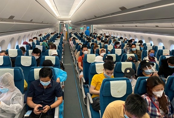 Vietnam Airlines đưa người dân Bắc Ninh từ Tp. Hồ Chí Minh trở về địa phương