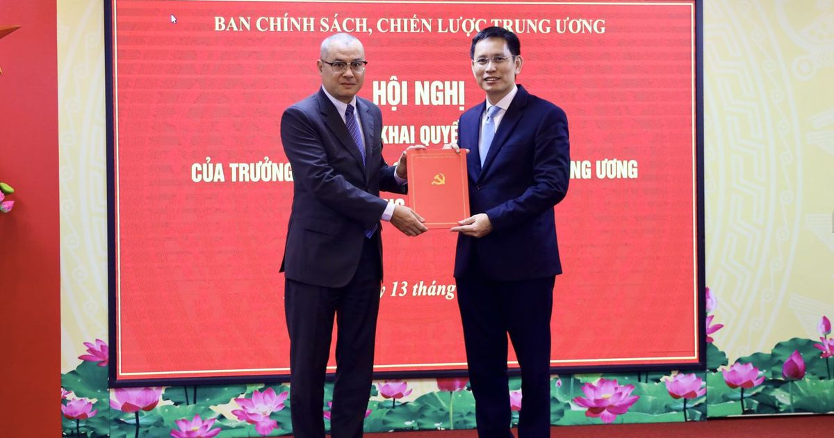 Chủ tịch Mobifone giữ chức Vụ trưởng Vụ Khoa học công nghệ, đổi mới sáng tạo và chuyển đổi số