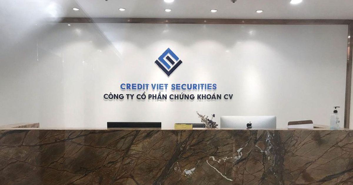 Chứng khoán CV bị phạt vì không báo cáo thông tin theo quy định