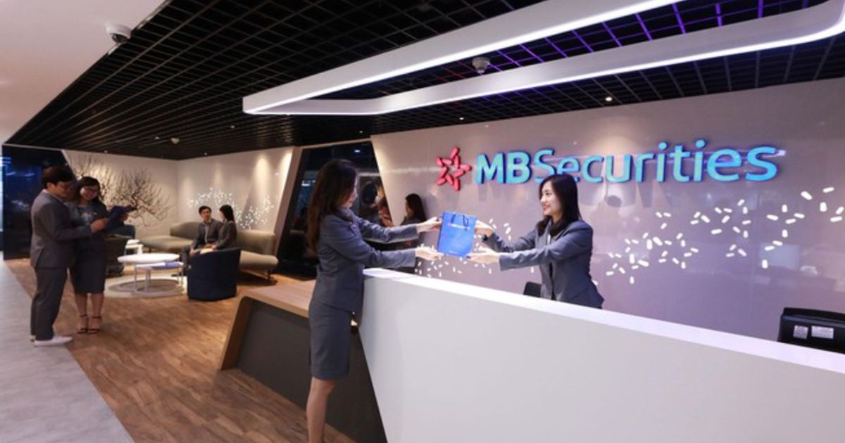 MB bán gần 56 triệu cổ phiếu MBS, giảm sở hữu xuống dưới 67%
