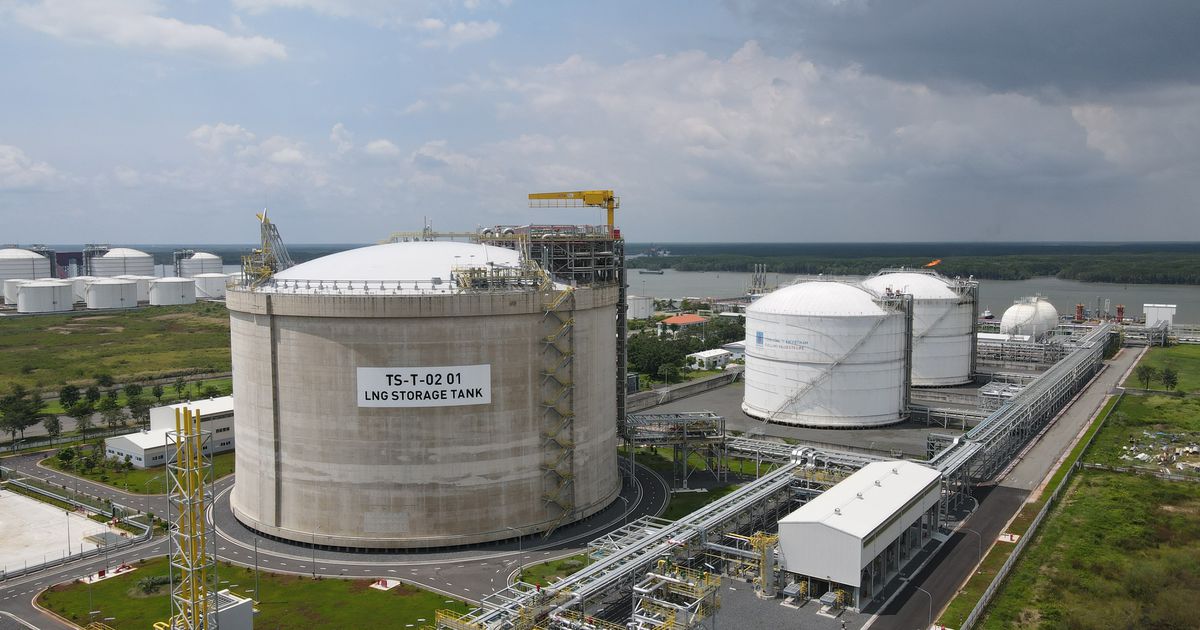 Tư nhân được rộng “cửa” sản xuất điện LNG, các dự án cần tăng tốc từ 2026