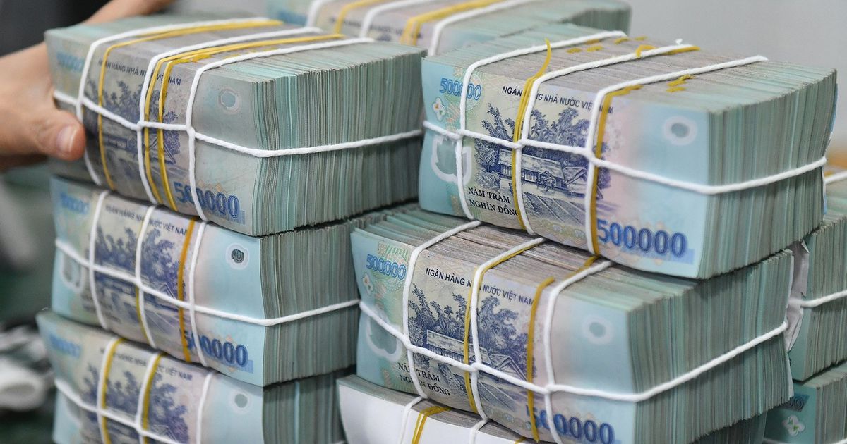 Top 10 “đại gia” tiền mặt trên sàn chứng khoán, ai bắt “tiền đẻ ra tiền” nhiều nhất?