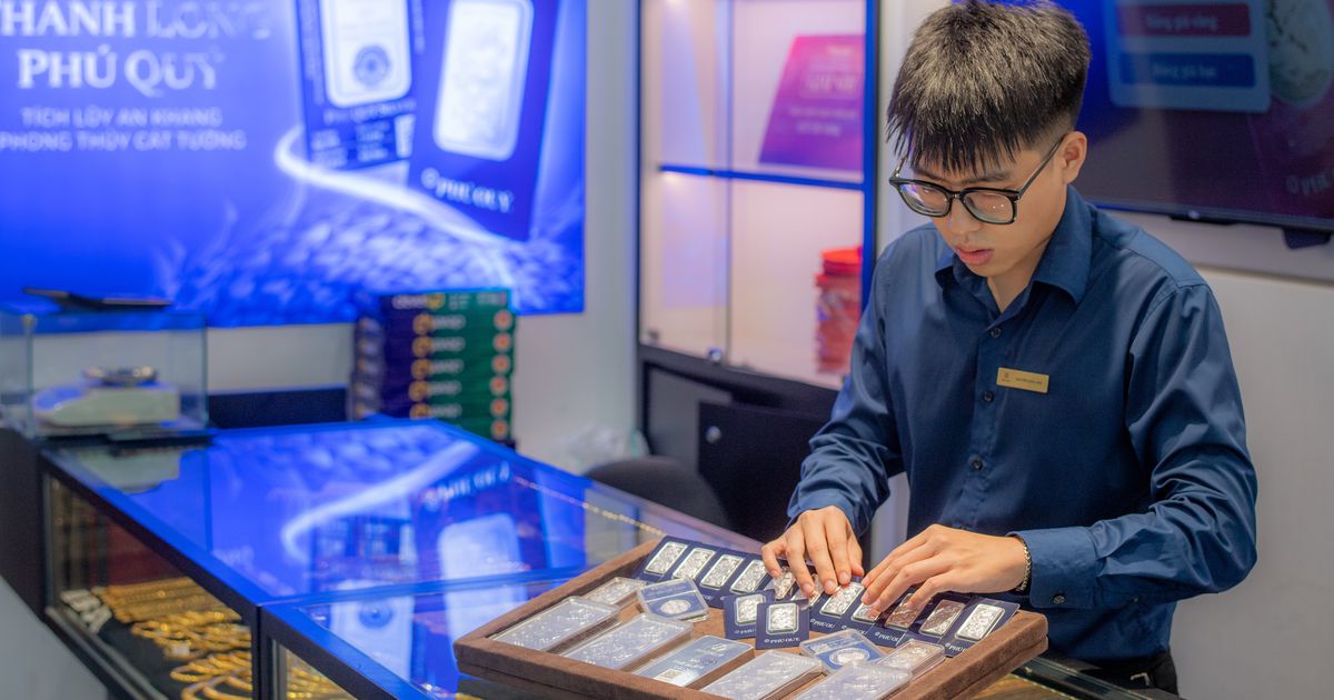 Giá bạc trong nước cao hơn thế giới 9 triệu đồng/kg, thị trường dự báo biến động mạnh vào giữa tuần