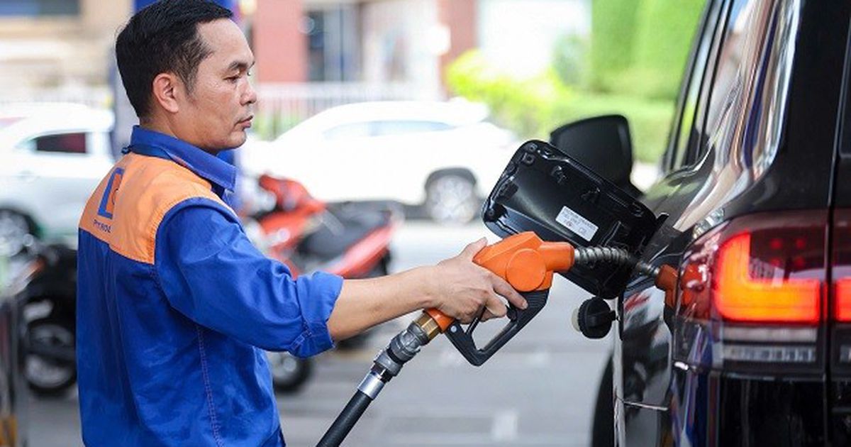 Giá dầu thế giới duy trì ở mức cao ngày 21/8/2026