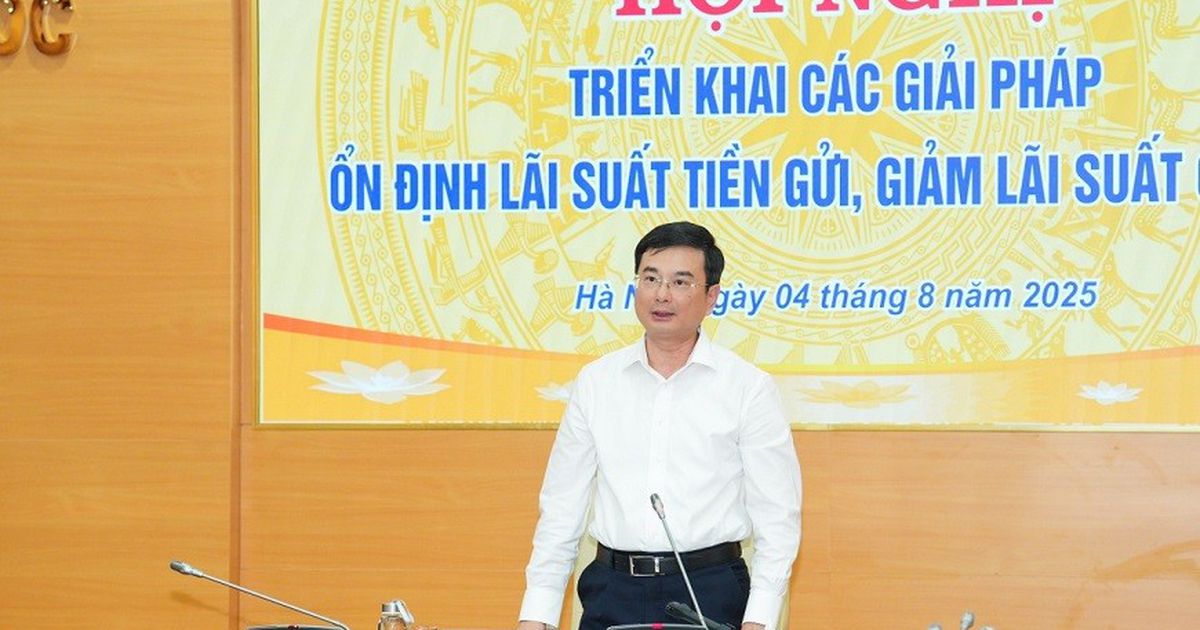 Ngân hàng Nhà nước họp với các ngân hàng thương mại về vấn đề lãi suất