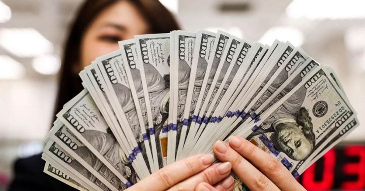 Ngân hàng giảm giá USD