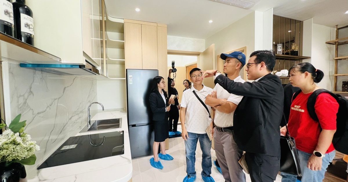 Chung cư đang trở thành đối trọng với nhà đất, “vượt mặt” về giá bán