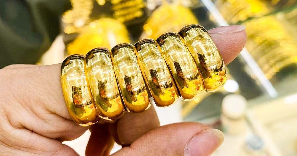Giá vàng SJC lập đỉnh lịch sử, chạm mốc 125 triệu đồng/lượng