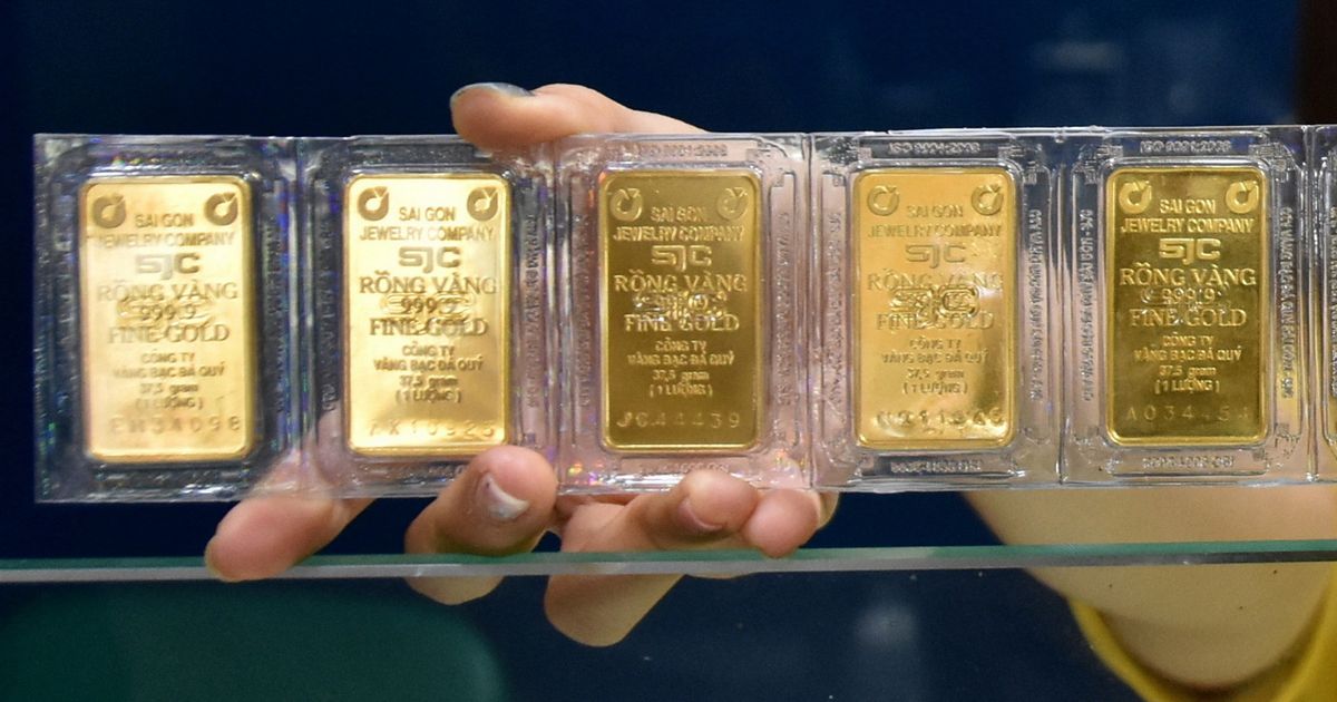 Giá vàng SJC quay đầu giảm, vẫn cao hơn vàng thế giới 18 triệu đồng/lượng