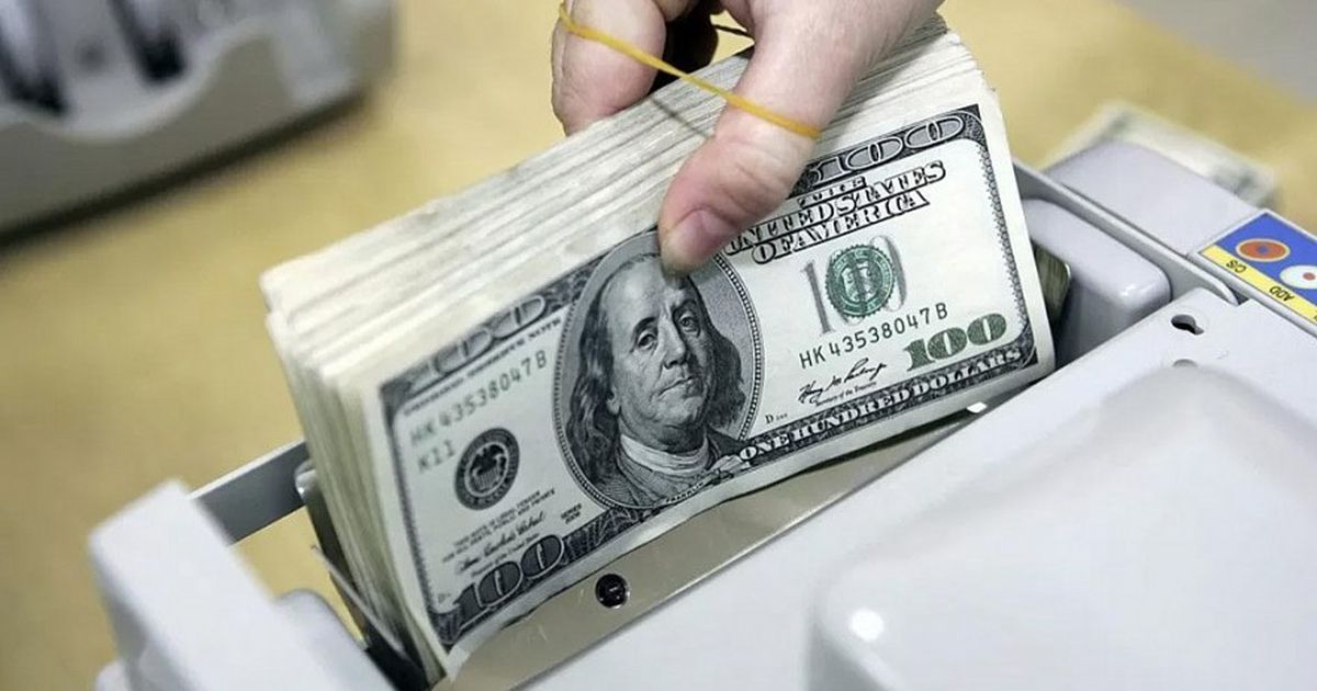 Ngân hàng tăng mạnh giá USD